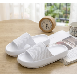 Chanclas Cloud--Blancas